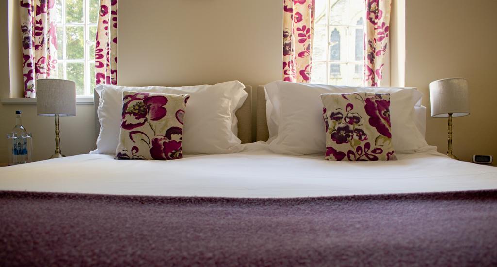 The Coach House Hotel Бишъпс Касъл Екстериор снимка