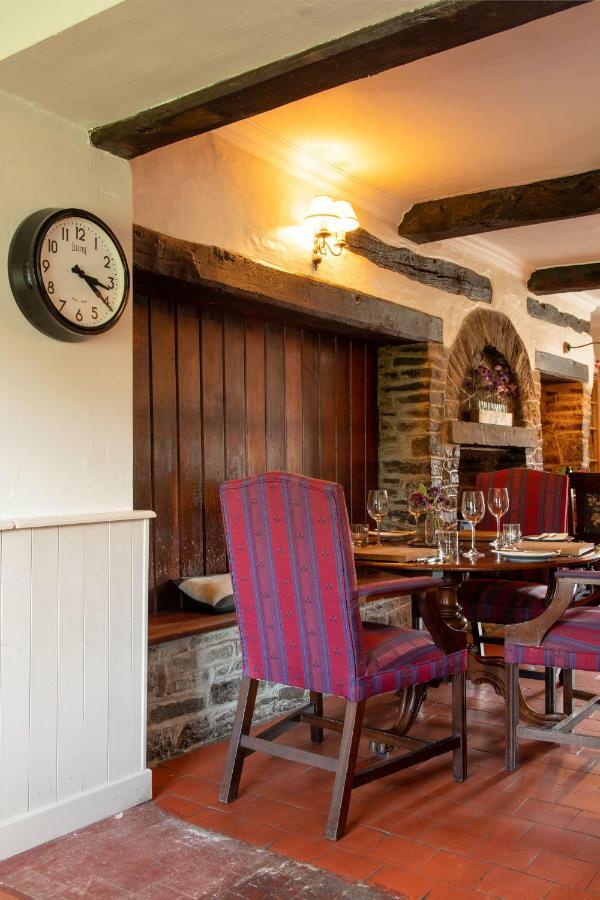The Coach House Hotel Бишъпс Касъл Екстериор снимка